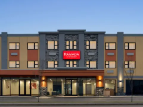 Ramada by Wyndham West Edmonton Hotel & Suites Hotels near TELUS World of Science - Edmonton