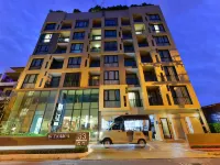Ramada Tenn Ekamai Отели рядом с достопримечательностью «Тхонг Лор»