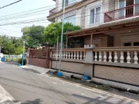Mumtaz Syariah Homestay Hotel di Sedati Agung