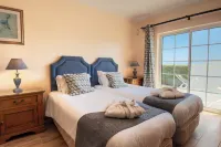 Presa de Moura Hotels in Estombar