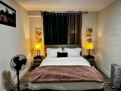 Gateway to Serenity-Welcome home Hotels near LensCrafters