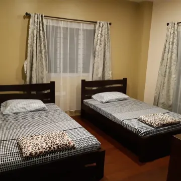 Restful 3Br Hillside Duplex House