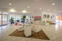 Terres de France - Le Domaine du Golf Hôtels à : Saint-Clément-Des-Levées