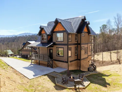 Bear Elegance Hotels in Sevier County