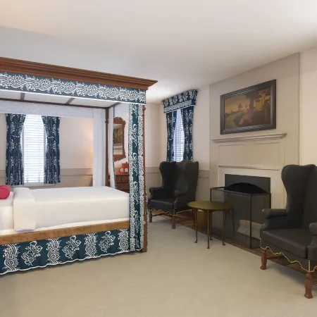 Colonial Houses, an Official Colonial Williamsburg Hotel