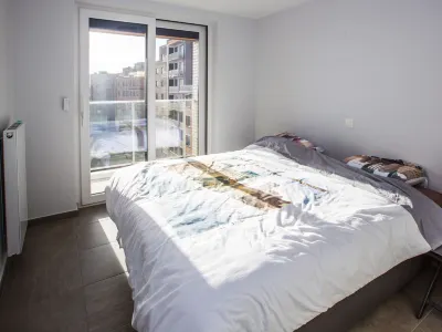 Bright Flat w Ocean Views