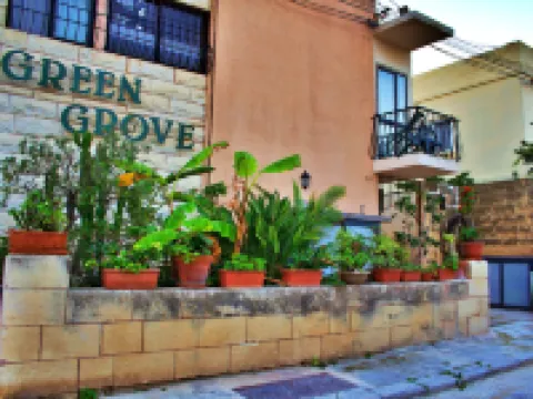 Green Grove Guest House Hotels in Swieqi