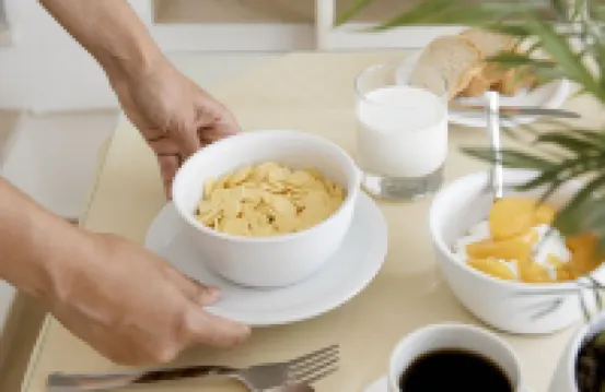 尼索斯提拉酒店