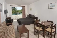 Petrosana Hotel Apartments Hotels in Айя Напа
