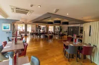 Orida Hotels Newbury - breakfast
