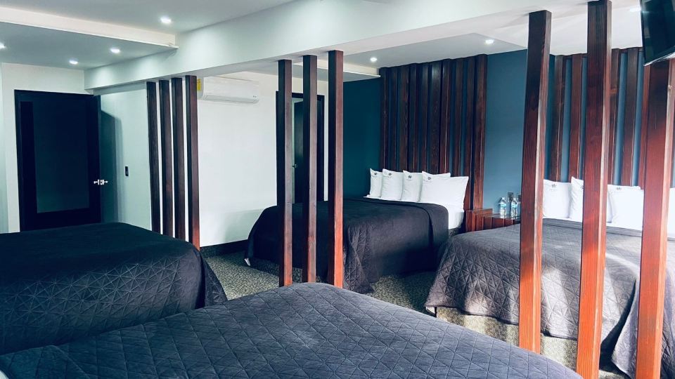 Hotel Enjoy