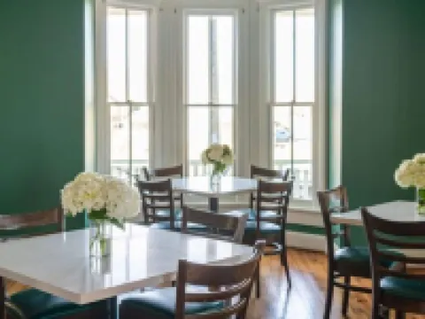 The Historic Magnolia House Hotels in Gilmer