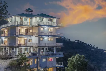 The Mountains Retreat Отели рядом с Аэропорт Шимла