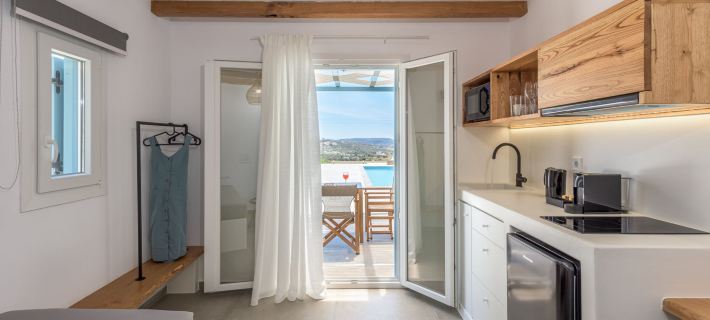 Elements of Milos Hotels in Mílos