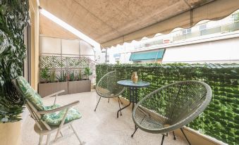 Supreme Suite with Balcony by Cloudkeys