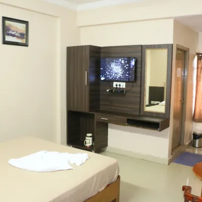 Hotel Akshaya Отели рядом с достопримечательностью «Район Даба-Гарденс»