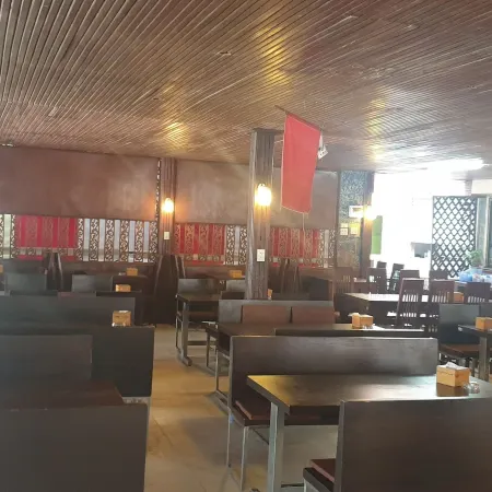 Tom Pizza Resort Отели рядом с достопримечательностью «Ao Wong Deuan»