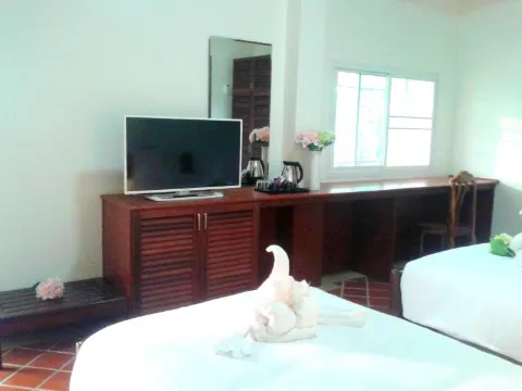 ห้องดีลักซ์ ฝั่งสระน้ำหน้า