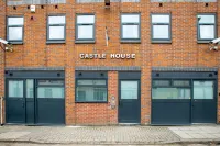 Leicester's Lyter Living