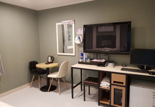 하이트호텔 주차 공간