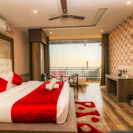 King Castle Mcleodganj-Centrally Heated and Air Cooled- Near Mall Road - Free Parking