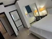 Island Turquoise Rental Hotels near Blue Hills Jetty