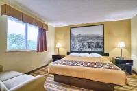 Super 8 by Wyndham Latham/Albany Airport Hotel a Latham