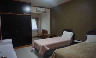 Wetsawat Place Hotel