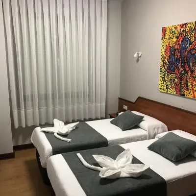 Pensión la Salve Hotels near Casco Viejo