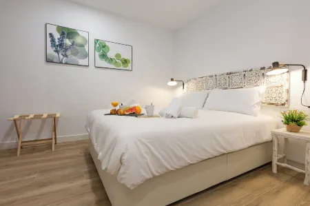 Stay U-Nique Apartments Fabra I Puig Отели рядом со станцией Sant Andreu Comtal - Railway Station