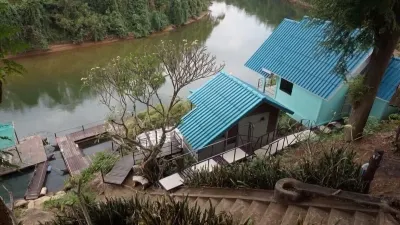 Kwainoy Riverpark Hotels in Lum Sum