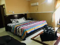 Feligold Royal Hotel Benin Các khách sạn gần Standard Kings’ Care Special Hospital and Maternity LTD