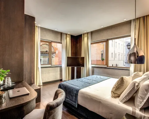 Prassede Palace Hotel Hotels near Sacred Road