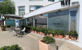Take Surf Hostel Conil