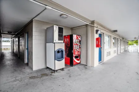 Studio 6 Wilmington, NC