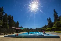 Lobogo Resort - С бассейном