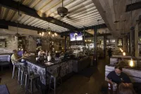 The Tavern Hotel - bar