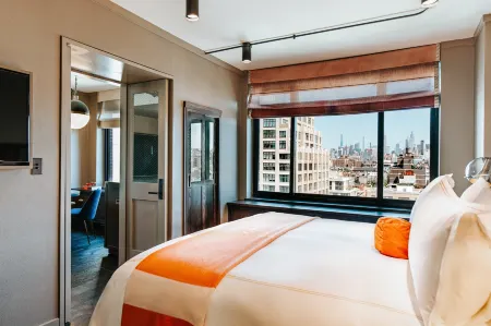 Soho Grand Hotel Отели рядом с достопримечательностью «Университет Пейс»