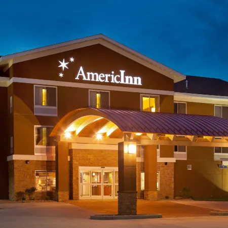 AmericInn by Wyndham Hartford SD