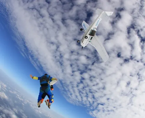 Hôtel-Restaurant le Clos des Hortensias Logis Hôtels à : Bignan