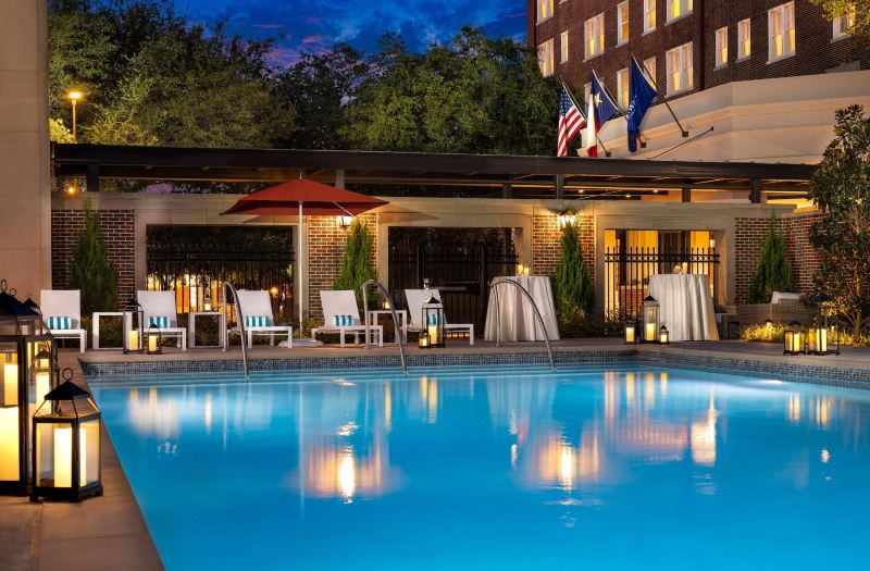 Warwick Melrose Hotel photo 2