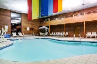 Days Inn & Suites by Wyndham Wausau Hotels in Weston