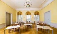 Károlyi Kastély Hotel & Restaurant Hotels in Fehérvárcsurgó