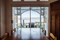 Low Head Pilot Station Hotels in Beaconsfield