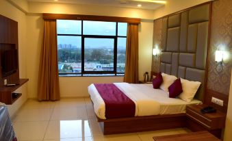 The Castle Crown - Hotel Royal Square, Ahmedabad