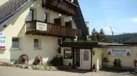 Hotel Jägerhof Hotel dekat Modellbahnzentrum