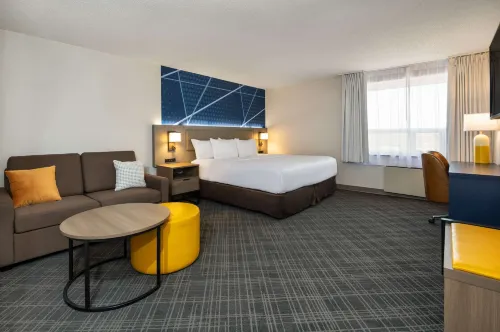 Comfort Inn & Suites Hotels in Barrie