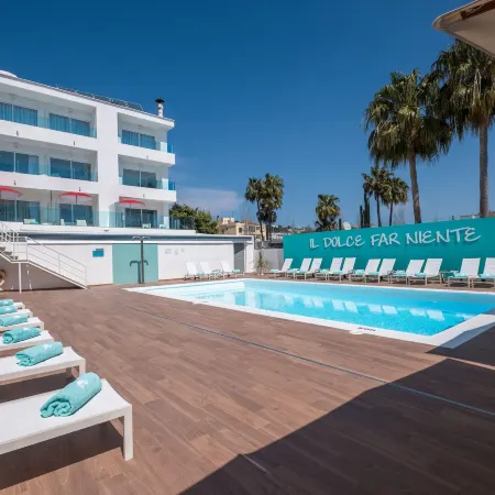 Plaza Santa Ponsa Boutique - Adults Only.