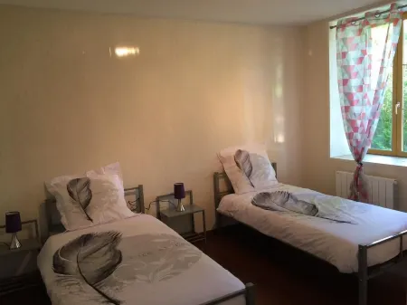 La Bourguignotte Отели в г. Сен-Леже-Сюр-Дён