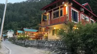 Virman Hillside Resort Hotels in Pekhri